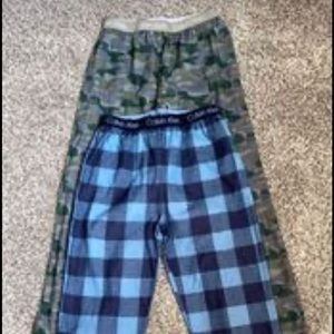 Boys Calvin Klein pajama pants sizeM7/8 2 pairs